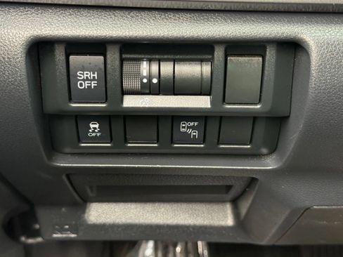 Used 2018 Subaru Crosstrek 2.0i Limited AWD/4WD image 39