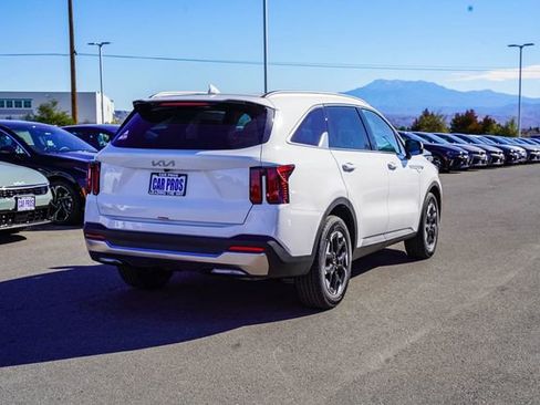New 2026 Kia Sorento LX image 7