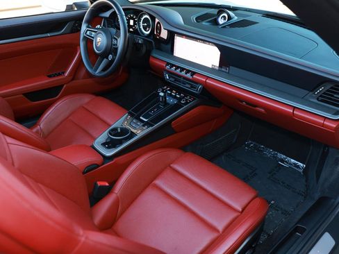 Used 2020 Porsche 911 Carrera S w/ Sport Package image 18