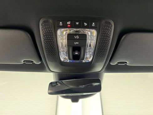 Used 2025 Mercedes-Benz CLA 250 4MATIC image 62
