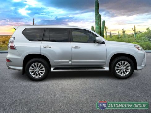 Used 2017 Lexus GX 460 AWD/4WD image 3