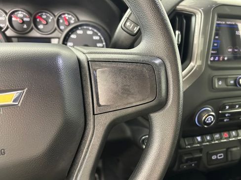 Used 2025 Chevrolet Silverado 2500 W/T image 17