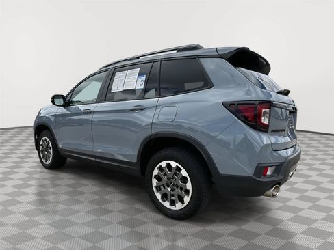 Certified 2024 Honda Passport TrailSport image 4