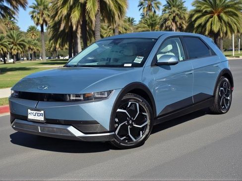 Certified 2022 Hyundai Ioniq 5 SEL w/ Cargo Package image 2