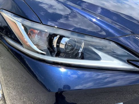 Used 2019 Lexus ES 350 w/ Accessory Package 2 FWD image 28