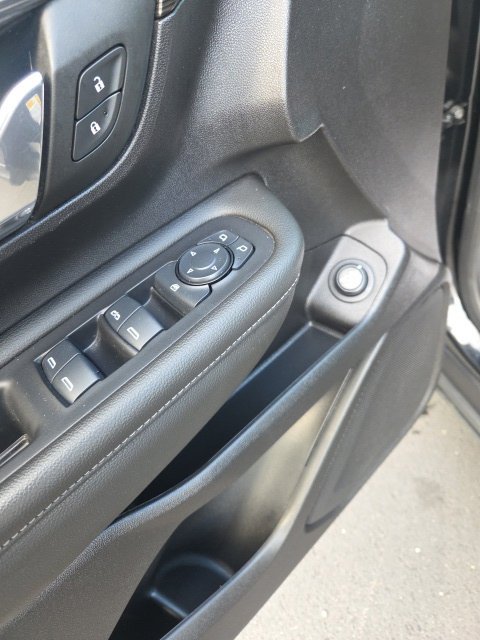 Used 2024 GMC Terrain SLE w/ Driver Convenience Package AWD/4WD image 15