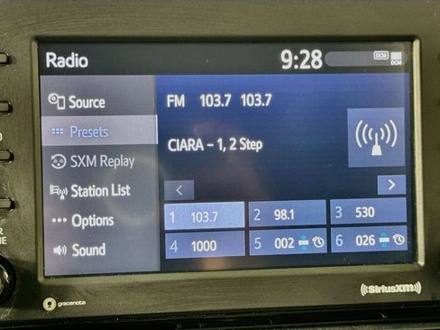 Used 2022 Toyota RAV4 LE AWD/4WD image 27