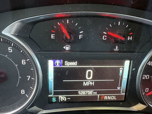 Used 2019 GMC Acadia SLT image 11