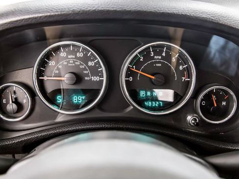 Used 2014 Jeep Wrangler Sport AWD/4WD image 17