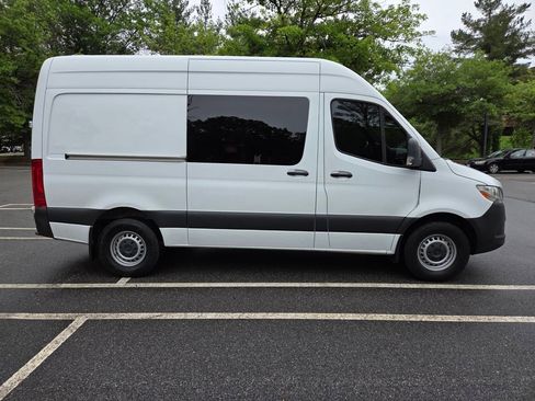 Used 2022 Mercedes-Benz Sprinter 2500 image 5