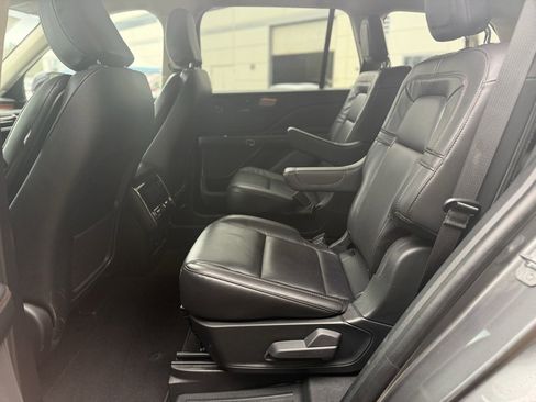 Used 2023 Lincoln Aviator Reserve image 23
