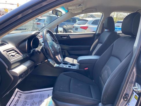 Used 2017 Subaru Legacy 2.5i Premium image 9