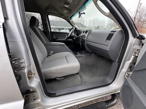 Used 2006 Dodge Dakota SLT image 27