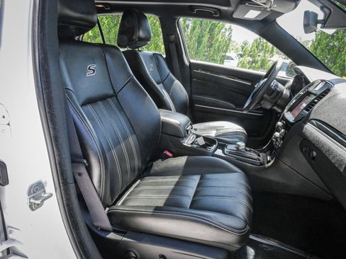 Used 2023 Chrysler 300 S RWD image 33