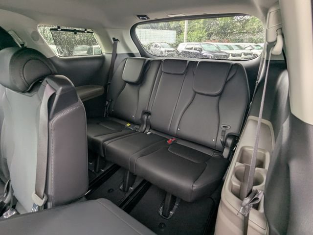 New 2027 Kia Carnival EX FWD image 16