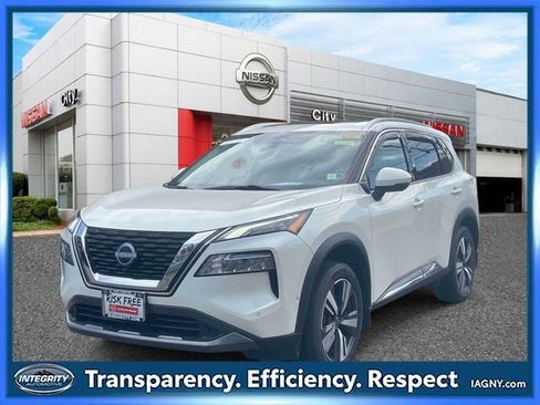 Used 2023 Nissan Rogue SL w/ SL Premium Package AWD/4WD image 4