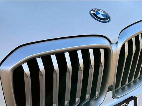 Used 2025 BMW X5 xDrive50e image 30