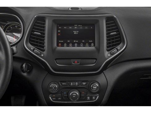 Used 2020 Jeep Cherokee Limited w/ Trailer Tow Group AWD/4WD image 7