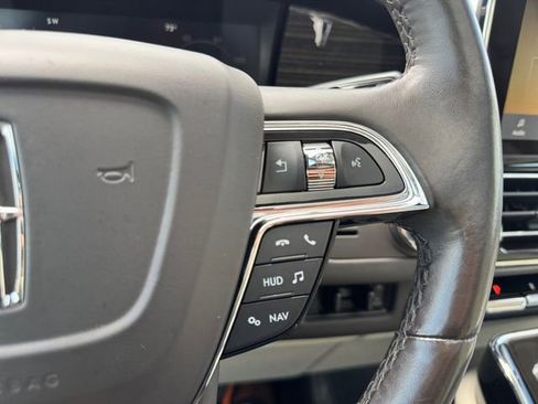 Used 2021 Lincoln Navigator Black Label w/ Cargo Convenience Package image 10