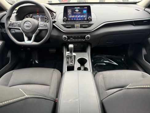 Certified 2022 Nissan Altima 2.5 SV image 16