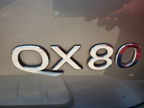 Used 2014 INFINITI QX80 4WD w/ Theater Package image 14