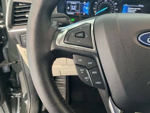 Used 2023 Ford Edge Titanium AWD/4WD image 10