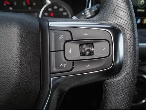 Used 2025 Chevrolet Blazer LT w/ Driver Confidence Package FWD image 29