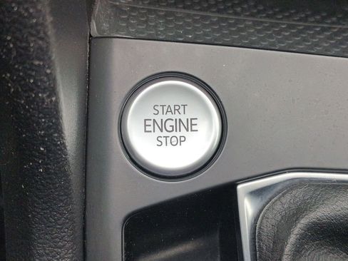 Used 2022 Volkswagen Taos SE image 15