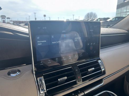 Used 2023 Lincoln Navigator Reserve image 26