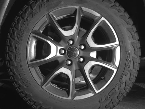 Used 2025 Jeep Compass Trailhawk AWD/4WD image 14