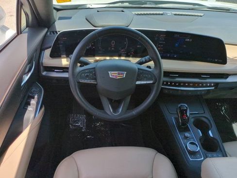 Used 2024 Cadillac XT4 Premium Luxury w/ Active Safety Package FWD image 14