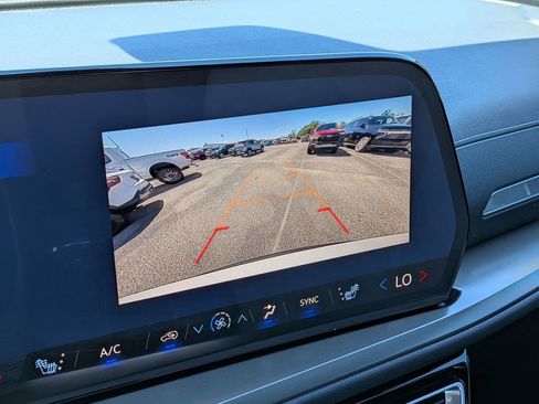 New 2026 Chevrolet Traverse LT w/ LPO, Floor Liner Package image 6