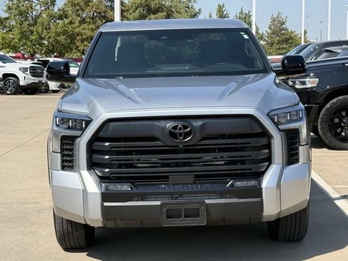 Used 2025 Toyota Tundra Limited AWD/4WD image 8