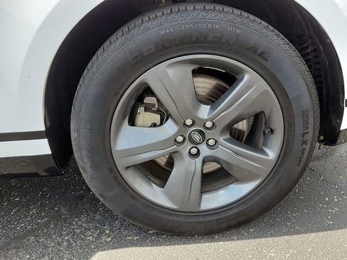 Used 2025 Land Rover Range Rover Velar Dynamic SE image 7