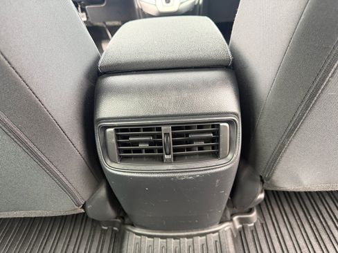 Used 2019 Honda CR-V LX image 12