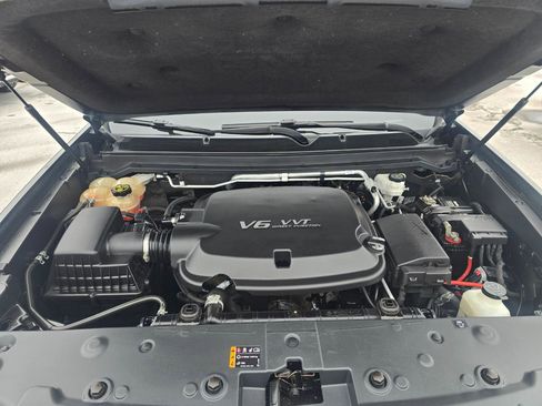 Used 2018 GMC Canyon SLT w/ Trailering Package image 16