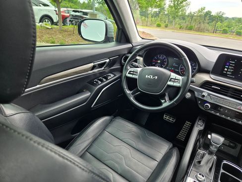 Used 2022 Kia Telluride SX w/ SX Prestige Package AWD/4WD image 9