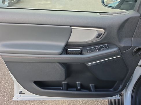 New 2025 Ford Expedition Active image 18