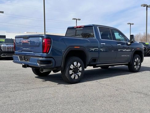 New 2026 GMC Sierra 2500 Denali w/ Denali Reserve Package AWD/4WD image 9