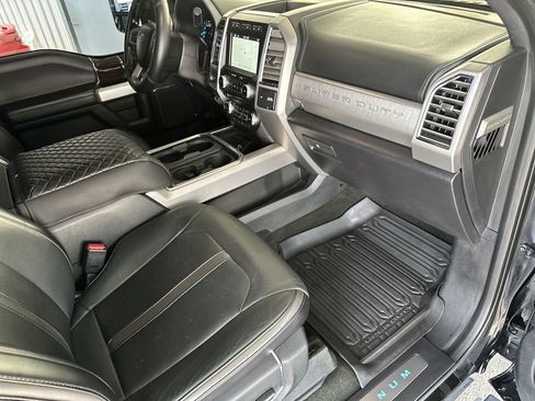 Used 2017 Ford F250 Platinum w/ Platinum Ultimate Package image 36