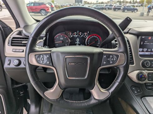Used 2016 GMC Yukon Denali image 17
