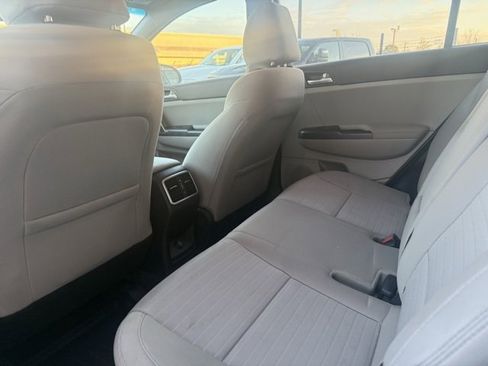 Used 2021 Kia Sportage LX w/ LX Fwd Popular Package image 19