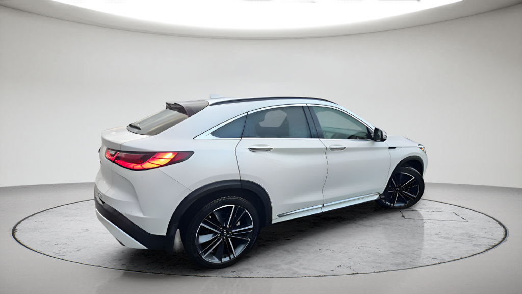 Used 2022 INFINITI QX55 Sensory w/ Lighting Package AWD/4WD image 9