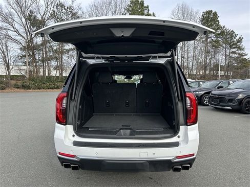 Used 2025 GMC Yukon XL Denali image 34