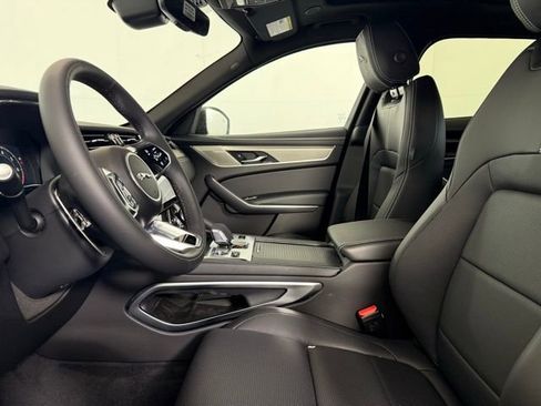 Used 2025 Jaguar F-PACE R-Dynamic S image 13