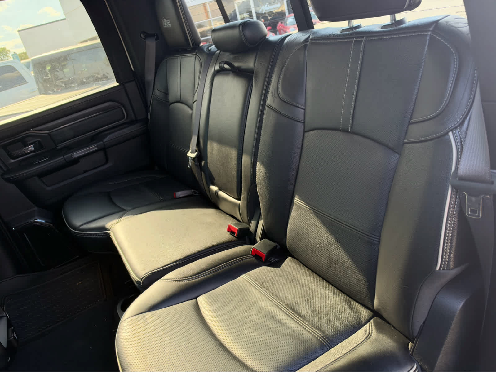 Used 2022 RAM 2500 Limited AWD/4WD image 8