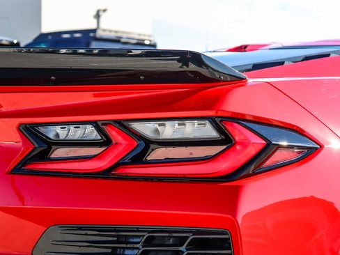 Used 2025 Chevrolet Corvette Z06 image 10