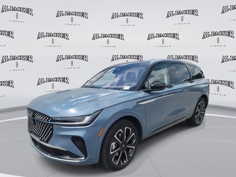 New 2025 Lincoln Nautilus Reserve image 1