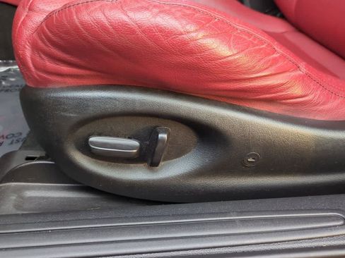 Used 2005 Pontiac GTO image 16