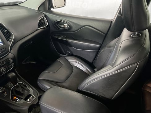 Used 2023 Jeep Cherokee Altitude Lux w/ Lux Elite Package image 24